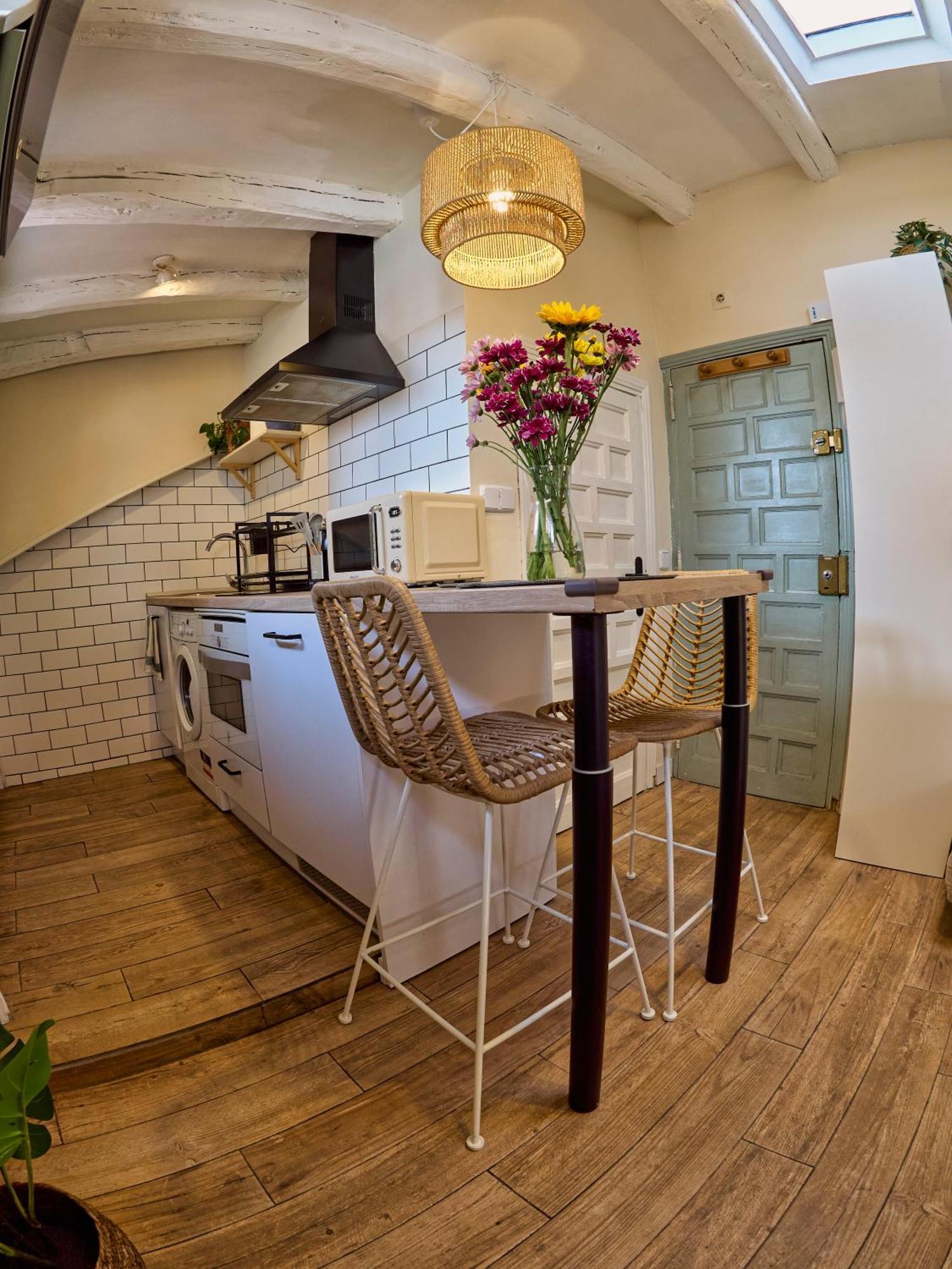Encantador Atico En El Centro De By Bebalmy Apartamento Madrid